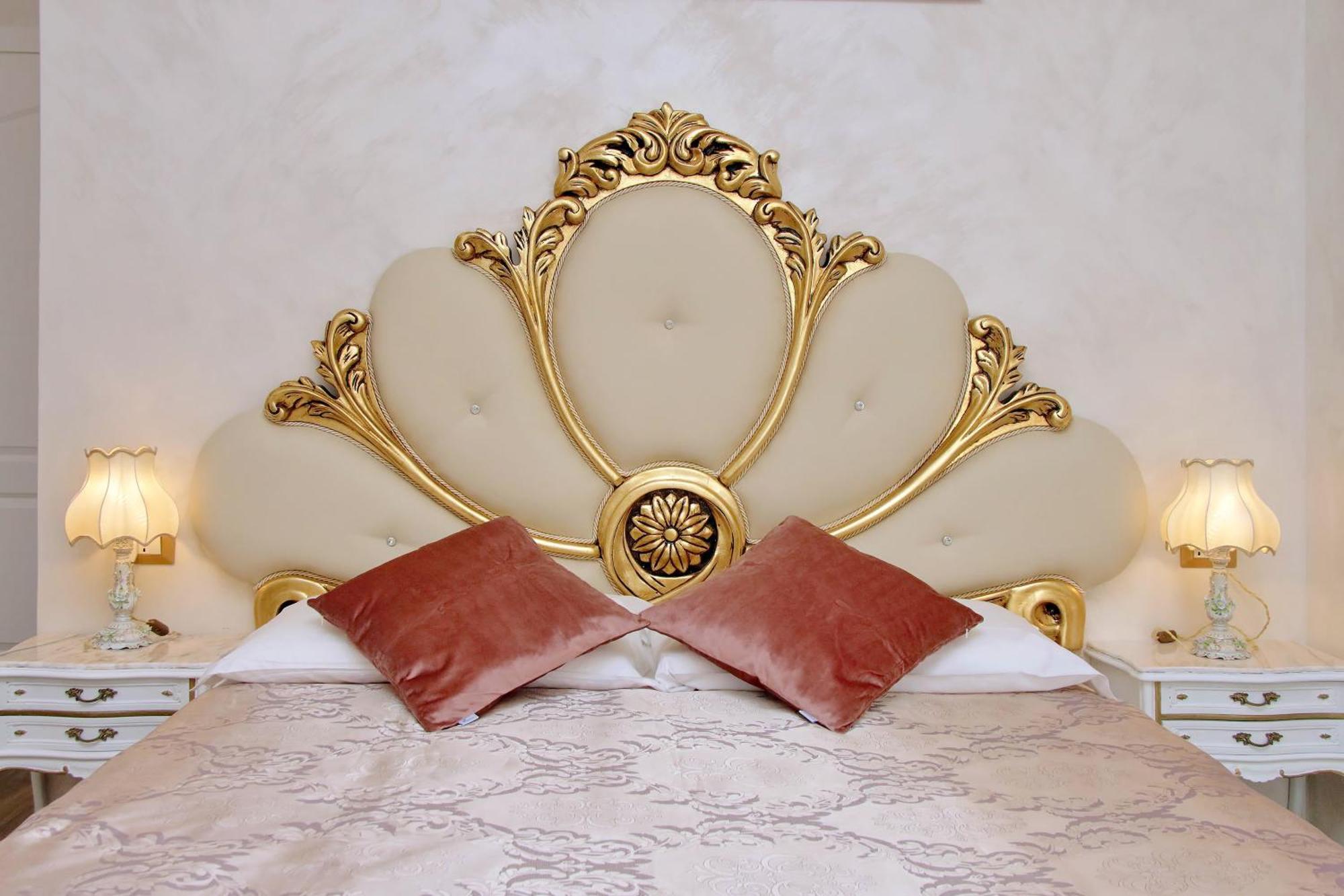 Just Chilling Suite Rome Room photo